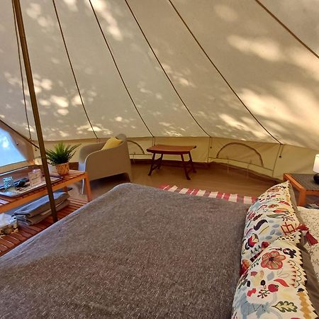 Camping Etang Du Camp Senergues Buitenkant foto
