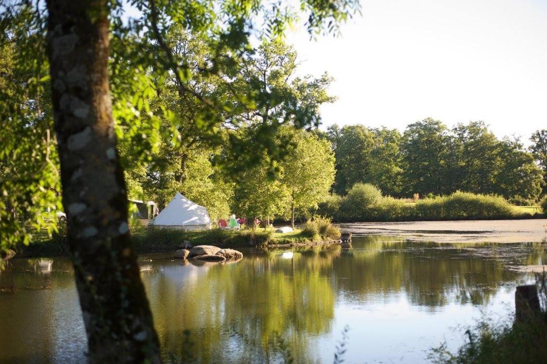 Camping Etang Du Camp Senergues Buitenkant foto