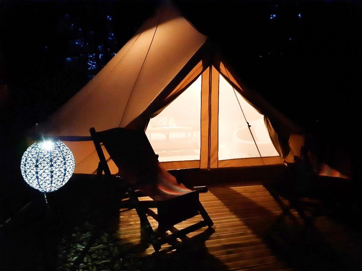 Camping Etang Du Camp Senergues Buitenkant foto
