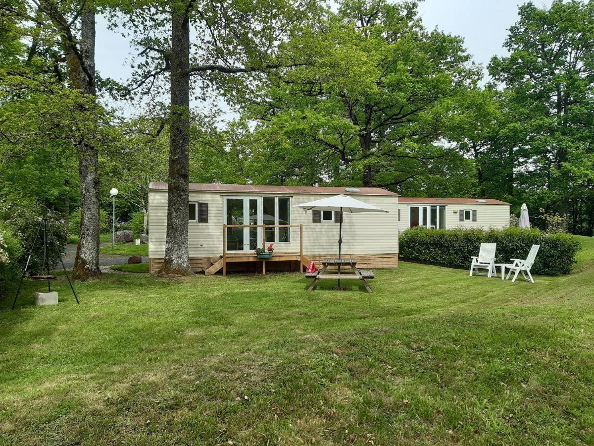 Camping Etang Du Camp Senergues Buitenkant foto