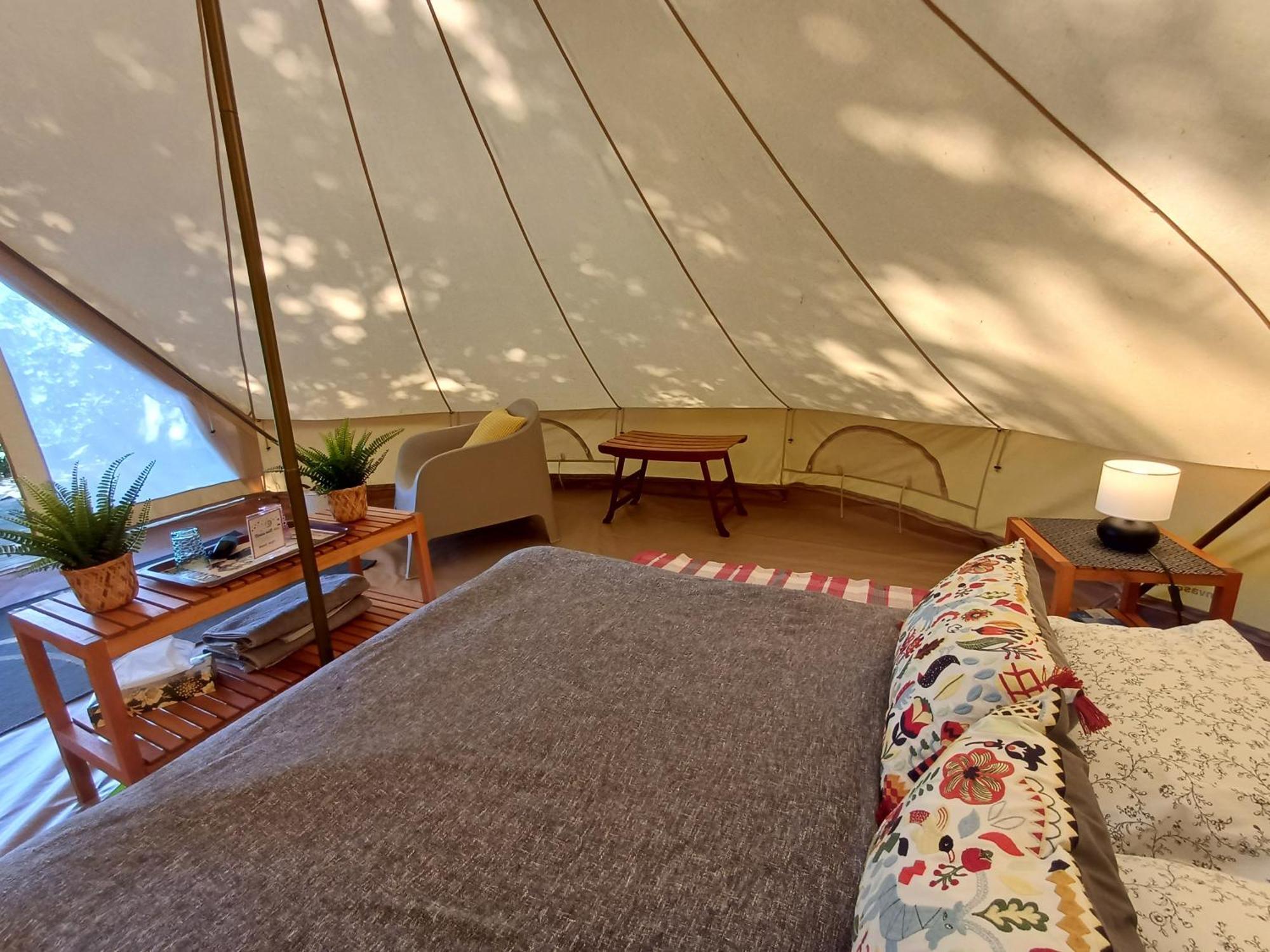 Camping Etang Du Camp Senergues Buitenkant foto